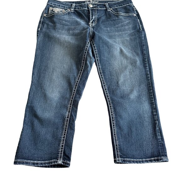  Love Indigo Women's 12 Ebroidered Studded Crop Jeans - Picture 1 of 8